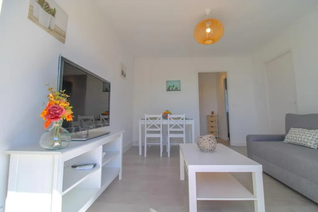 Le Republique By Apirent #Balcon #Climatisation #Parking Apartment Cannes