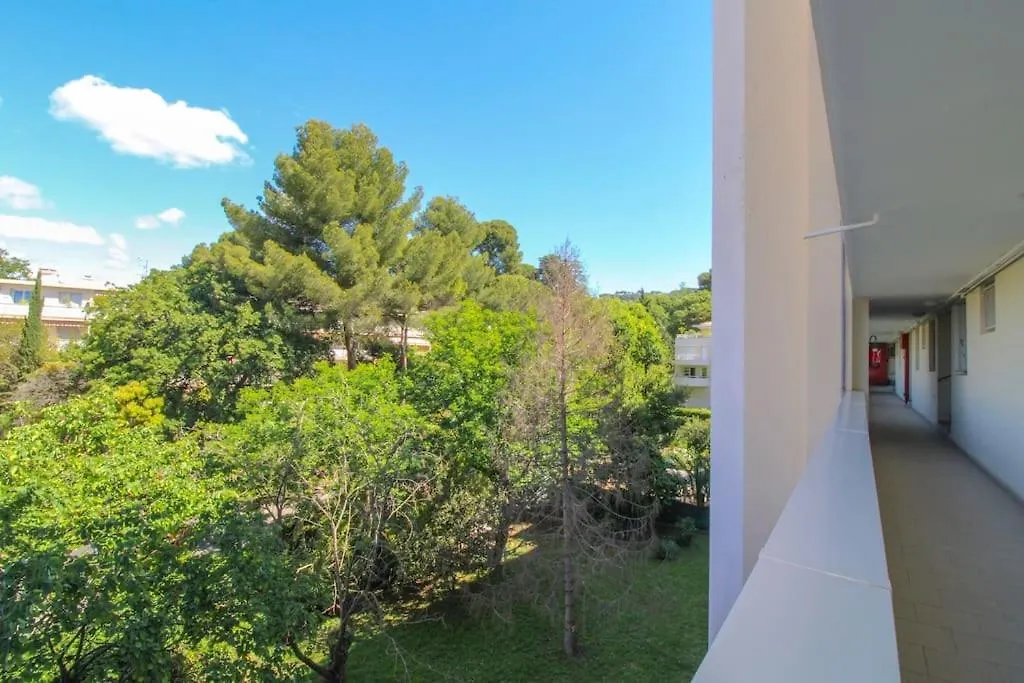 Appartement Le Republique By Apirent #Balcon #Climatisation #Parking à Cannes